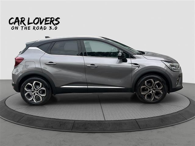 RENAULT Captur 05258093_VO38013034