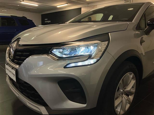 RENAULT Captur 00984932_VO38023207
