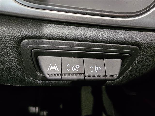 RENAULT Captur 02416142_VO38013170