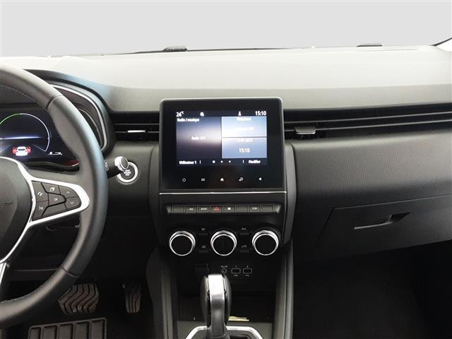 RENAULT Clio 04715246_VO38013034