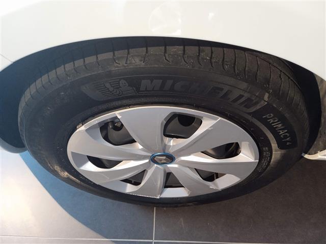 RENAULT ZOE 00014146_VO38043670