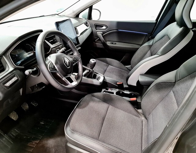 Inside Captur  Negro Brillante con 