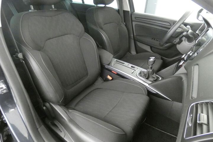 Inside Mégane Sport Tourer Diesel  Gris Titanium