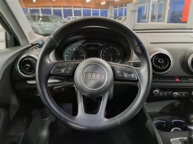 AUDI A3 00014347_VO38013022