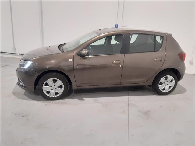 DACIA Sandero 02489143_VO38013041