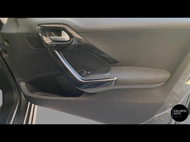 PEUGEOT 208 I 2015 00006389_VO38033579