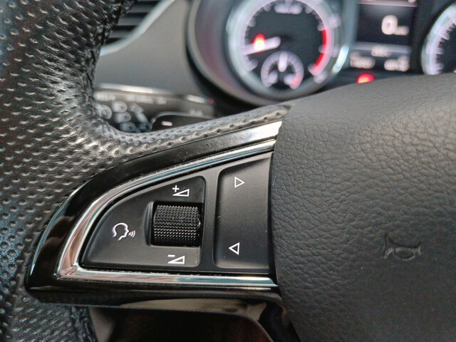 Inside Octavia Combi  Negro Mágico ef. pe
