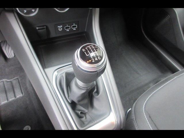 RENAULT Captur II 2024 00334855_VO38013550