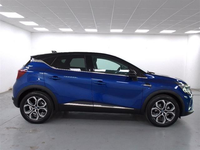 RENAULT Captur 00511810_VO38013054