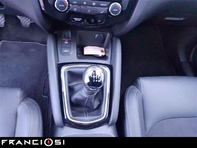 NISSAN Qashqai 00025640_VO38013018