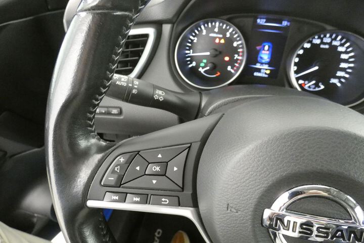 Inside Qashqai  Azul Ultramar