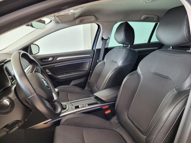 Inside Mégane Sport Tourer  Gris oscuro