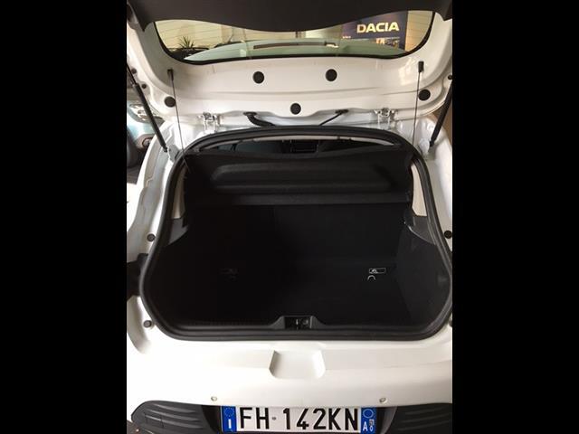 RENAULT Clio 00024026_VO38013404