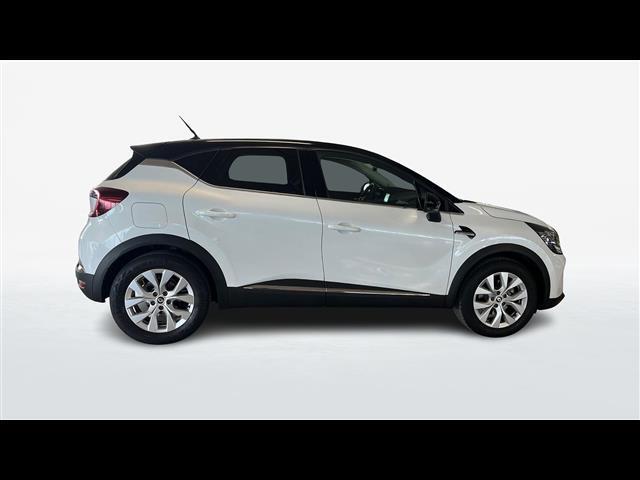 RENAULT Captur 00009008_VO38013330