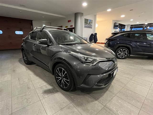 TOYOTA C HR I 2016 00025702_VO38013404