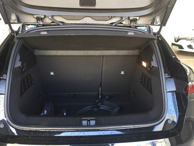 Inside Mégane Eléctrico  Negro Brillante y Te