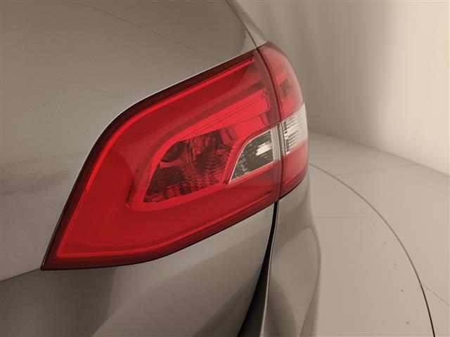 PEUGEOT 308 II 2018 SW 00189405_VO38023507