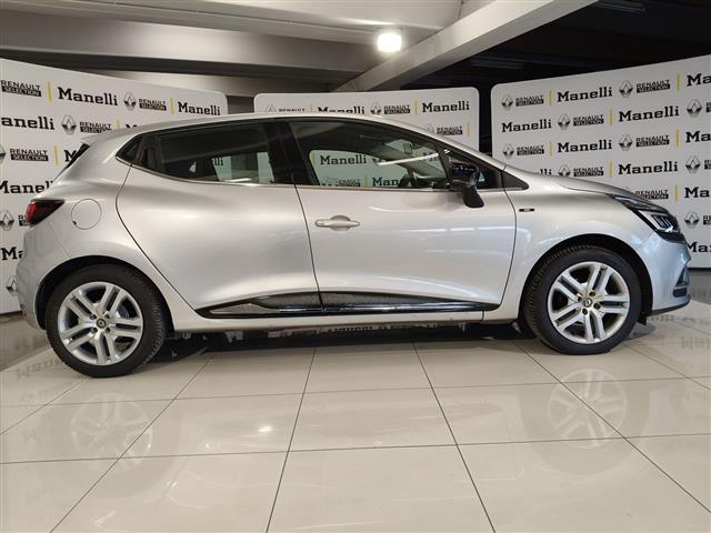 RENAULT Clio 00014437_VO38013022