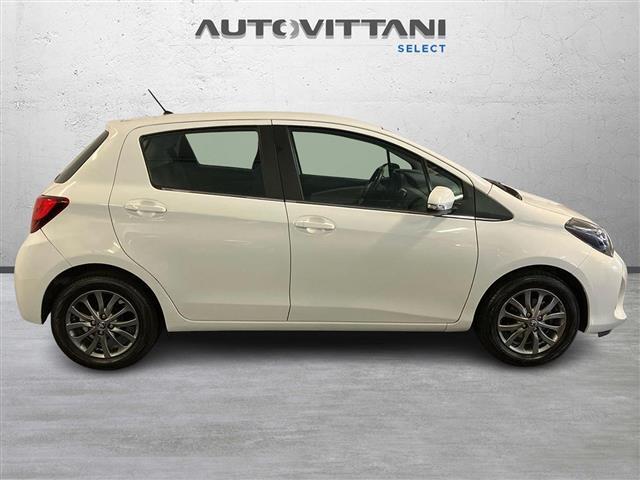 TOYOTA Yaris 00985457_VO38023207