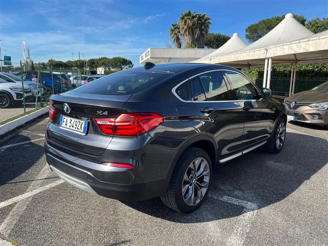 BMW X4 F26 02640639_VO38043366