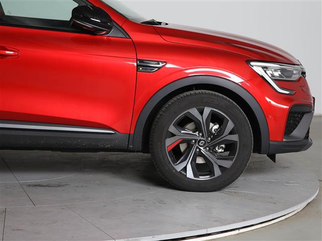 RENAULT Arkana 04607297_VO38013034