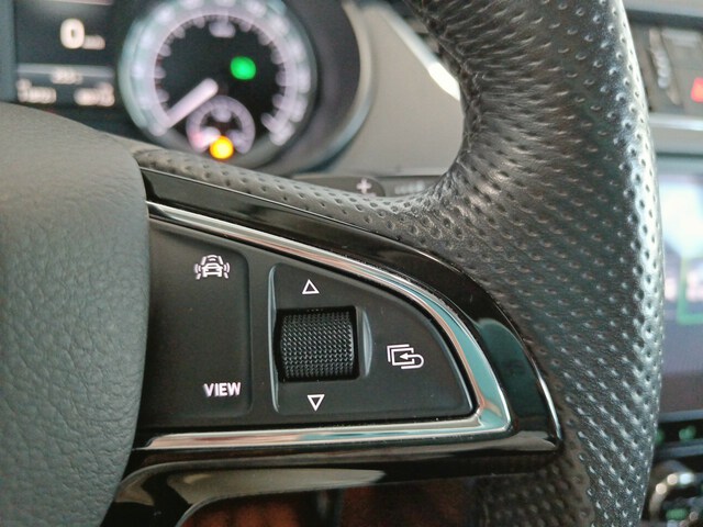Inside Octavia Combi  Negro Mágico ef. pe