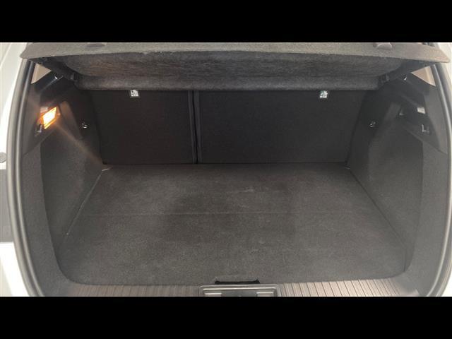 RENAULT Captur II 2019 00335188_VO38013550