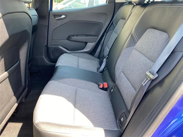 RENAULT Clio 02641547_VO38043366