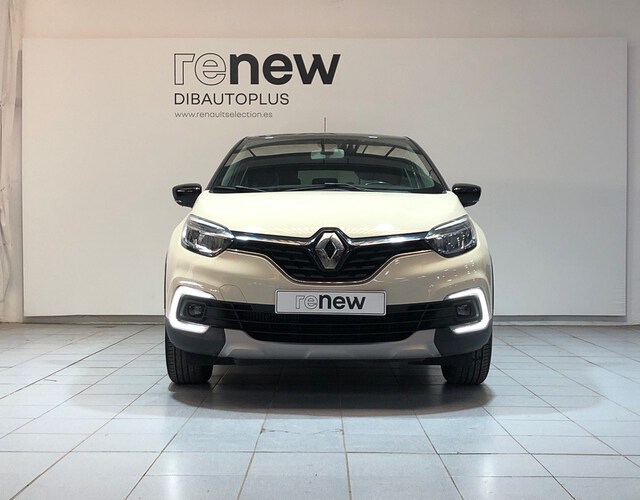 Outside Captur  Beige