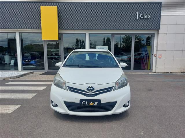 TOYOTA Yaris 05879925_VO38013080