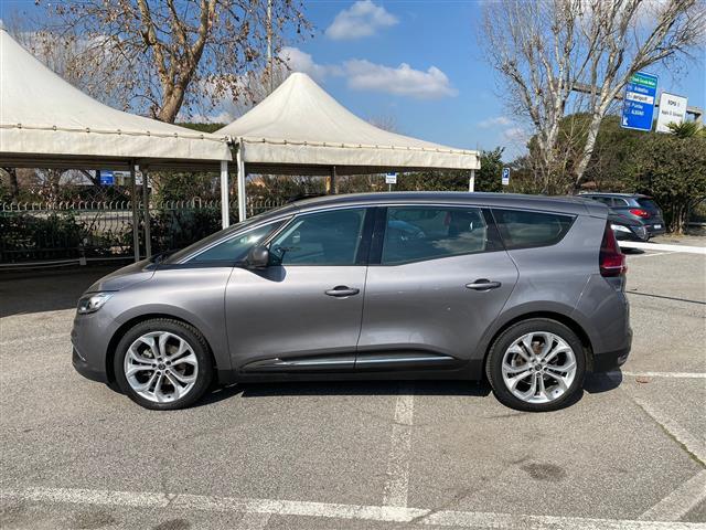 RENAULT Grand Scenic 02640936_VO38043366