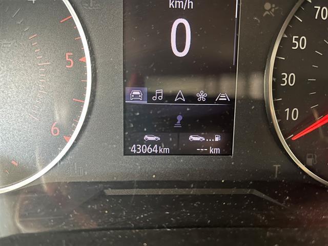 RENAULT Clio 03307059_VO38043894