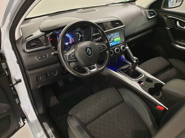 Inside Kadjar Diesel  Gris Highland