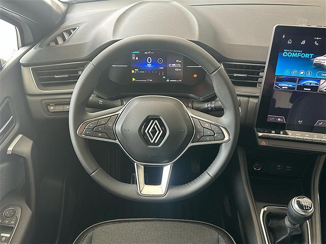 RENAULT Captur 00052997_VO38013437