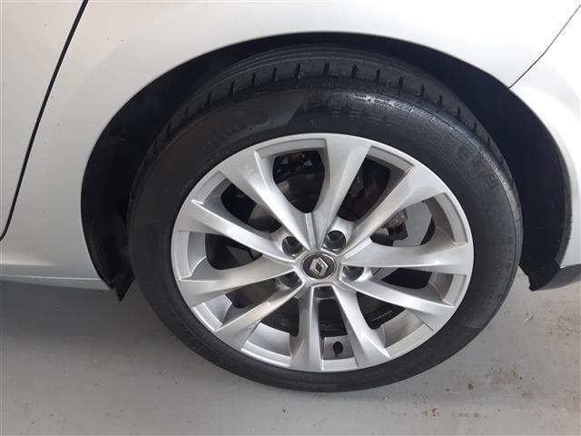 RENAULT Megane 02372675_VO38013041