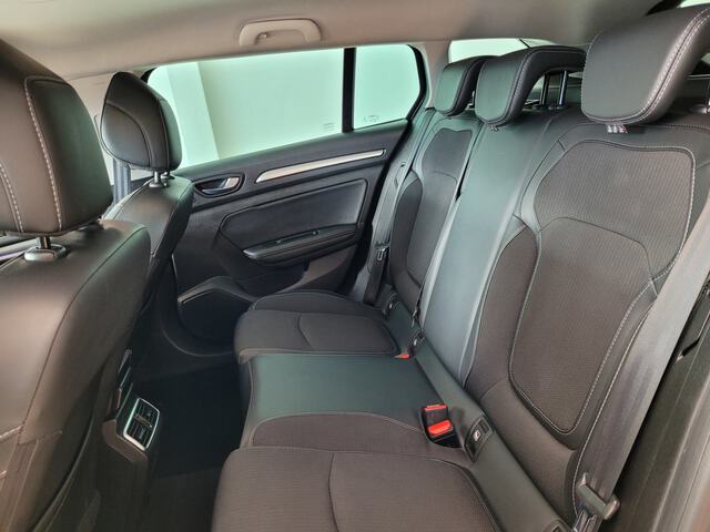 Inside Mégane Sport Tourer  Gris oscuro
