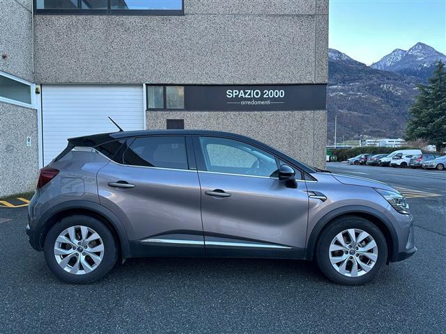 RENAULT Captur 00024780_VO38013404