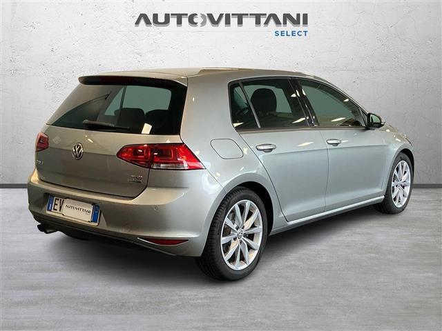 VOLKSWAGEN Golf 00985098_VO38023207