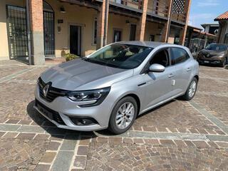 RENAULT Megane 00937145_VO38023216