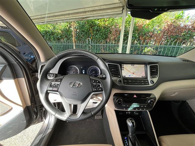 HYUNDAI Tucson 02640600_VO38043366