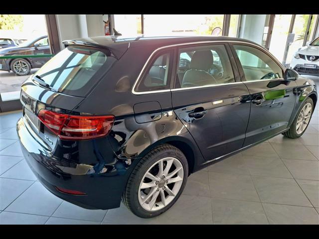 AUDI A3 00802241_VO38013074