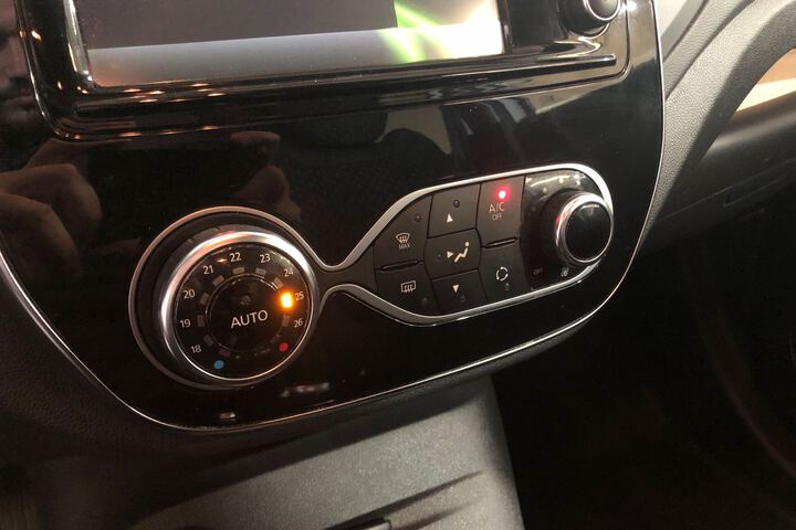 Inside Captur  Marfil Delhi/Techo N