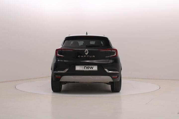 Outside Captur  Negro
