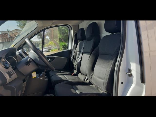 RENAULT Trafic 00006506_VO38033579