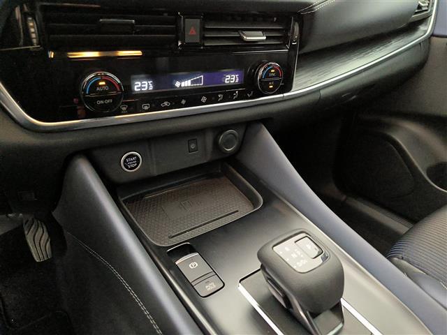 NISSAN Qashqai 00973077_VO38023732