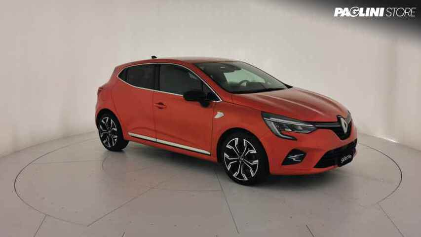 RENAULT Clio 00685108_VO38023454