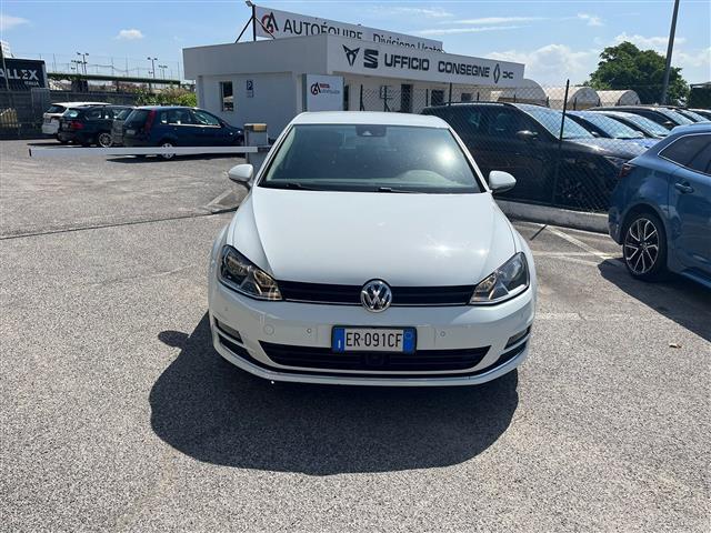 VOLKSWAGEN Golf 02641043_VO38043366