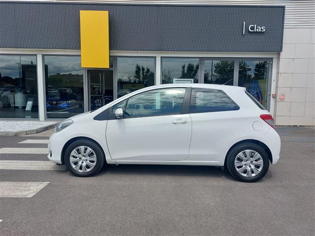 TOYOTA Yaris 05879925_VO38013080