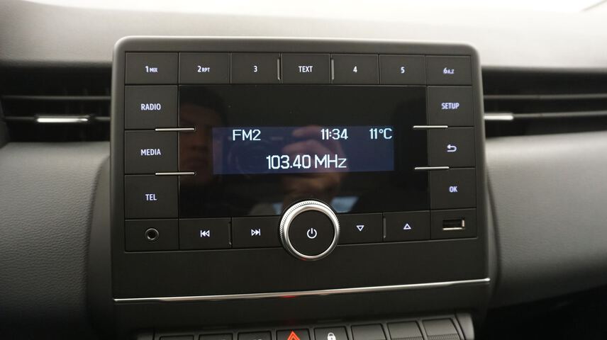 Inside Clio  Gris Platino