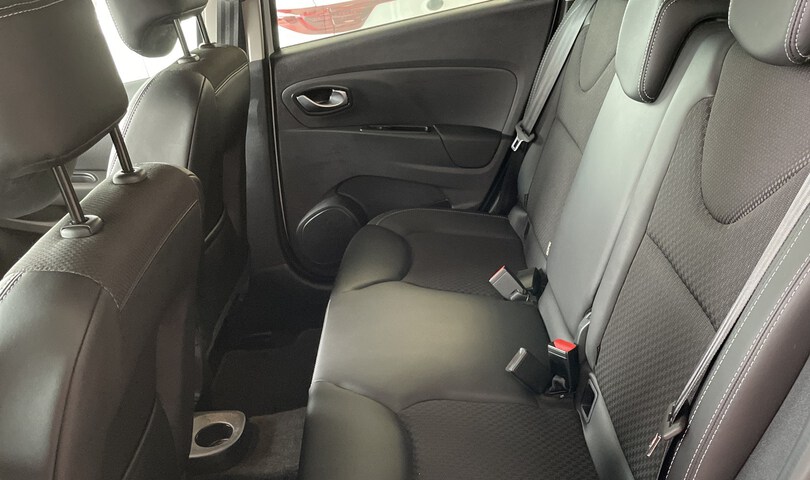 Inside Clio Diesel  Gris Titanium